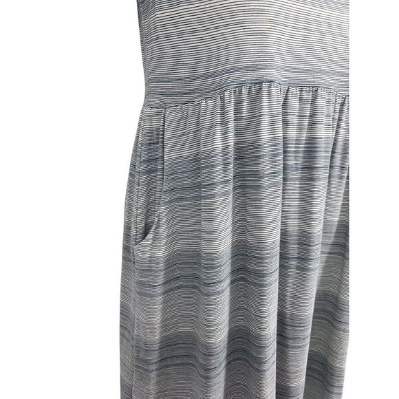 Fighting Eel Dress Size Medium M Women Gray Stripe 3/4 Sleeve A-Line Rayon VGUC - Picture 4 of 10